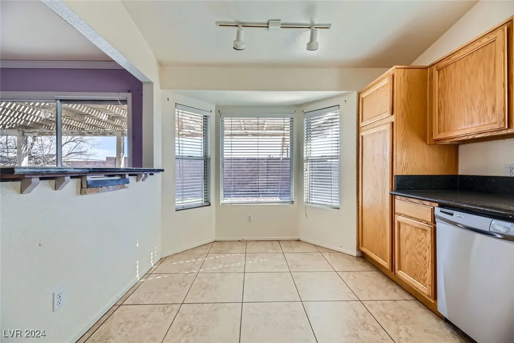 1904 Leaning Pine, Las Vegas, NV 89128