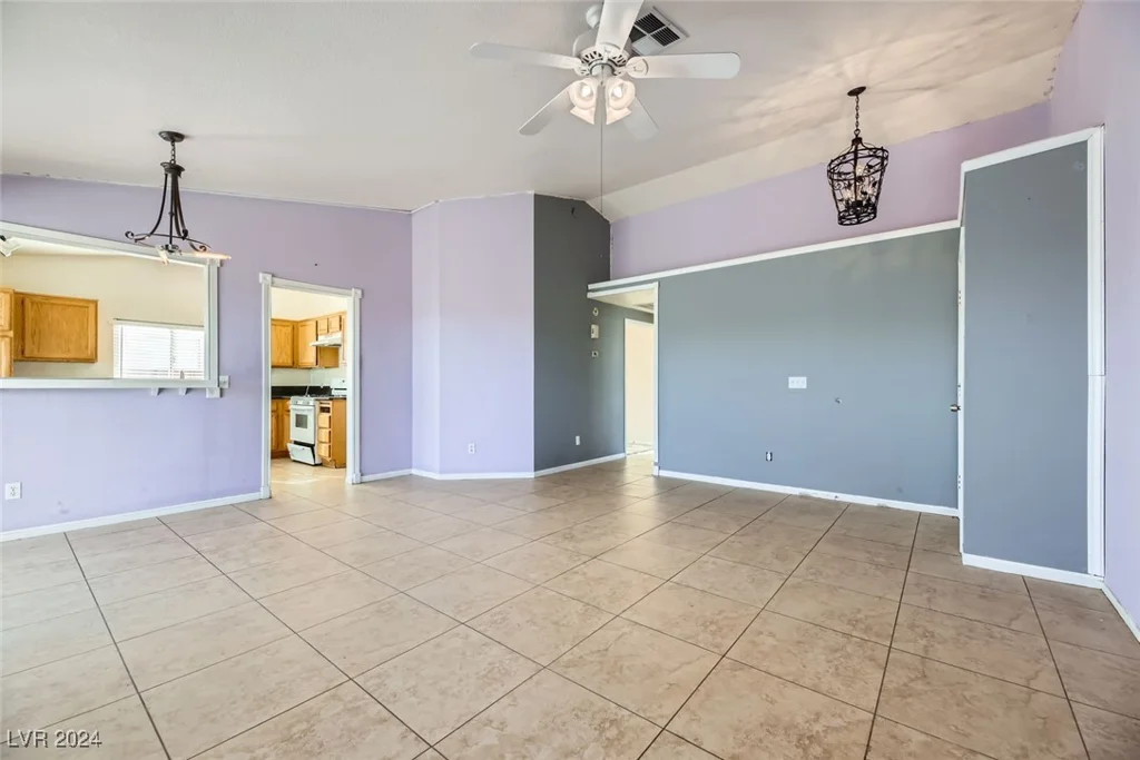 1904 Leaning Pine, Las Vegas, NV 89128