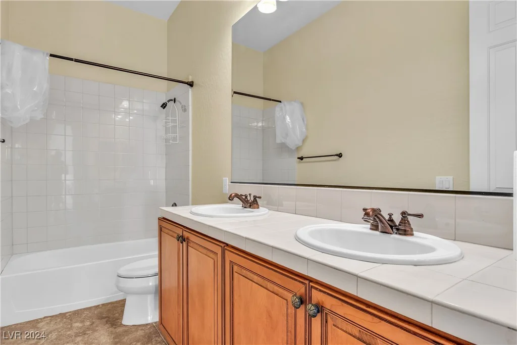 3821 Fledgling, North Las Vegas, NV 89084