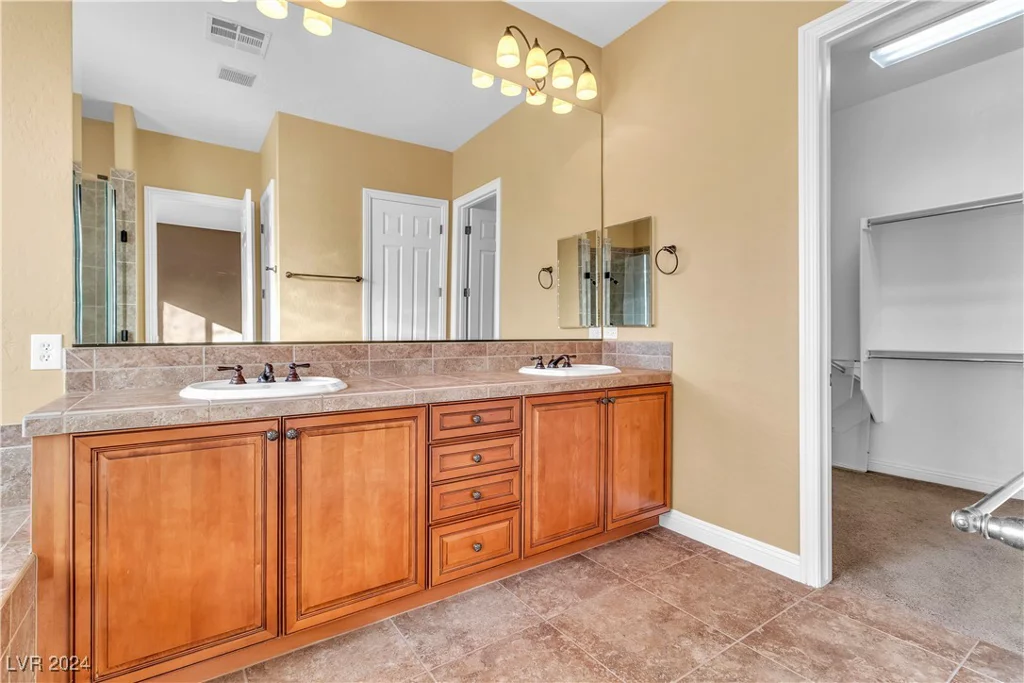 3821 Fledgling, North Las Vegas, NV 89084