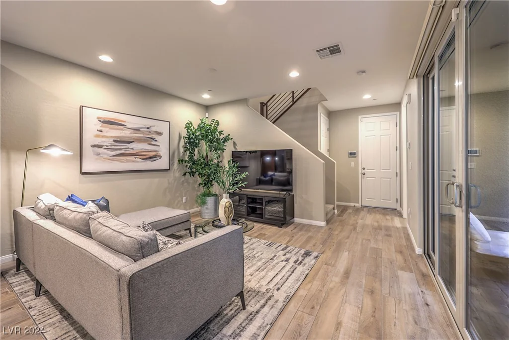 11712 Emerald Lake, Las Vegas, NV 89138