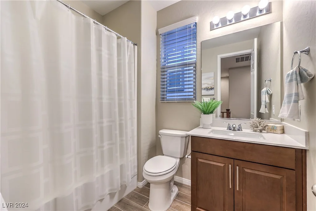 11712 Emerald Lake, Las Vegas, NV 89138
