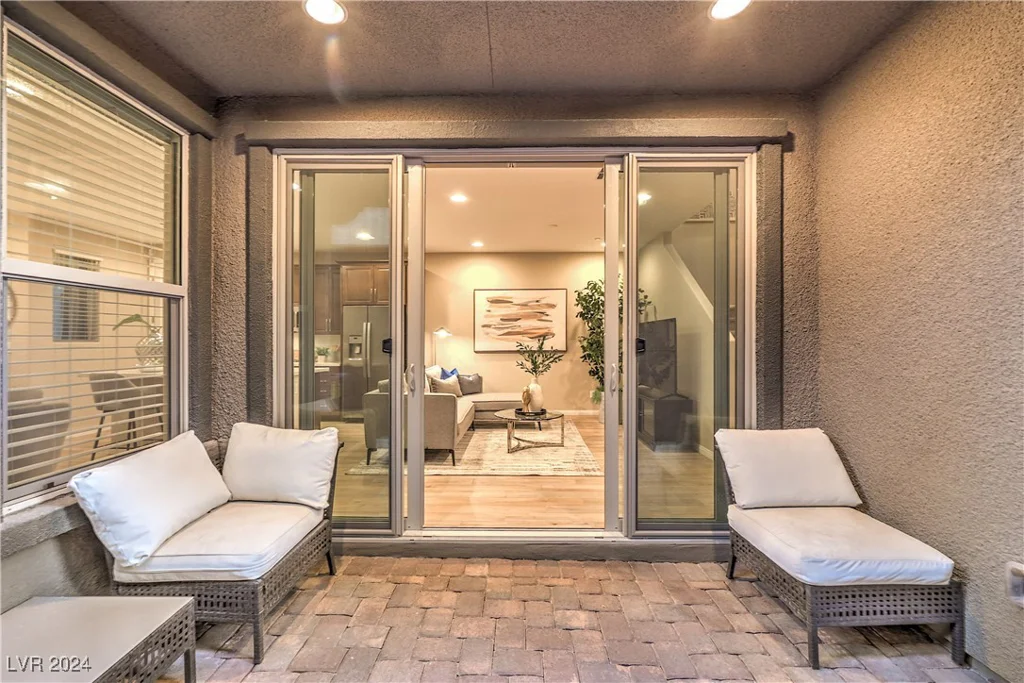 11712 Emerald Lake, Las Vegas, NV 89138