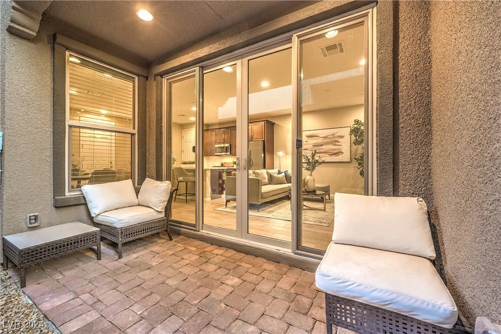 11712 Emerald Lake, Las Vegas, NV 89138