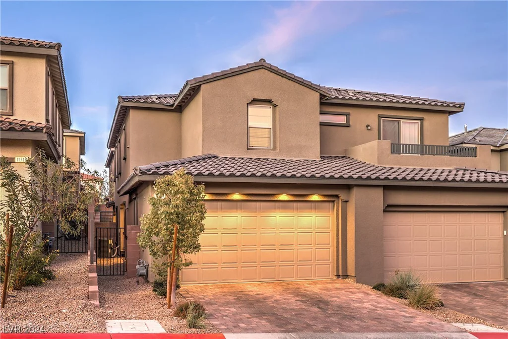 11712 Emerald Lake, Las Vegas, NV 89138