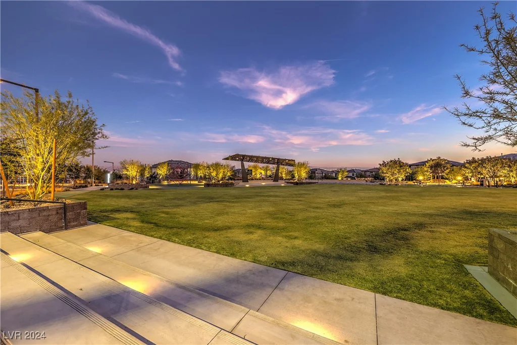 11712 Emerald Lake, Las Vegas, NV 89138