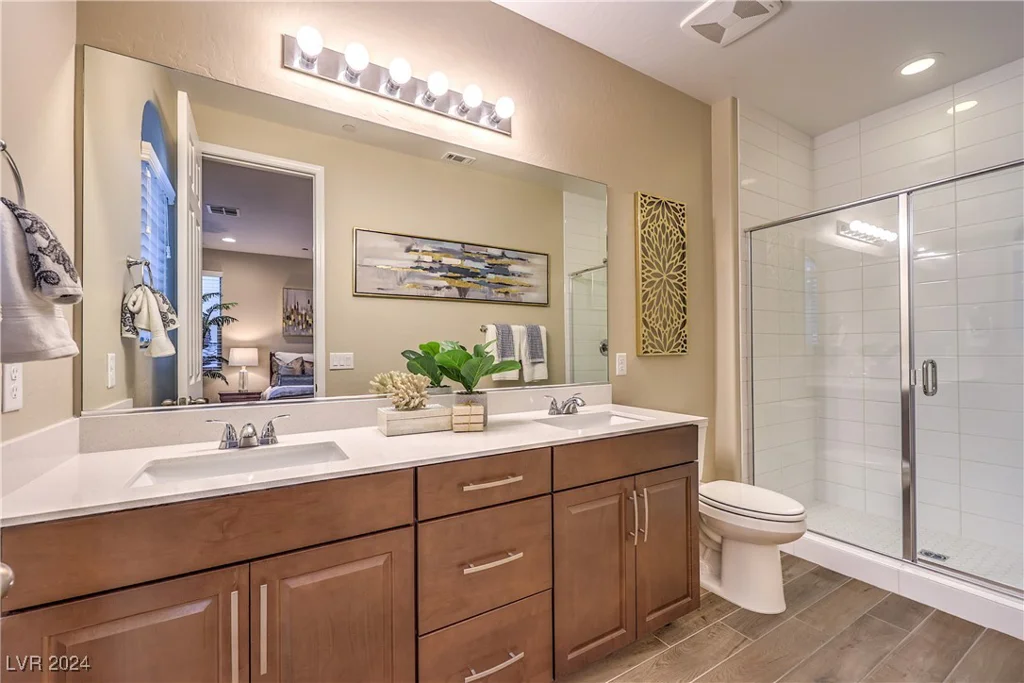 11712 Emerald Lake, Las Vegas, NV 89138