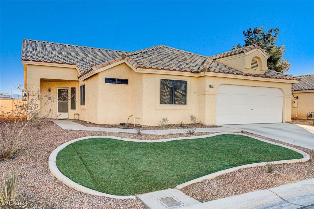 6143 Basilone, Las Vegas, NV 89122