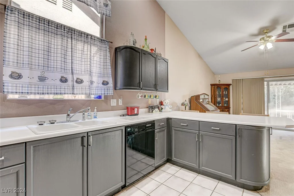 6143 Basilone, Las Vegas, NV 89122