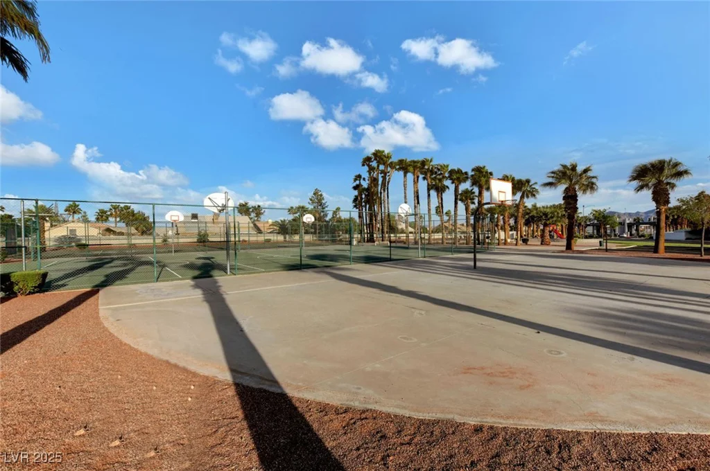 6143 Basilone, Las Vegas, NV 89122