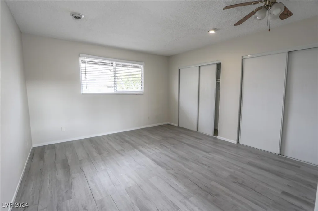 5062 Village, Las Vegas, NV 89142