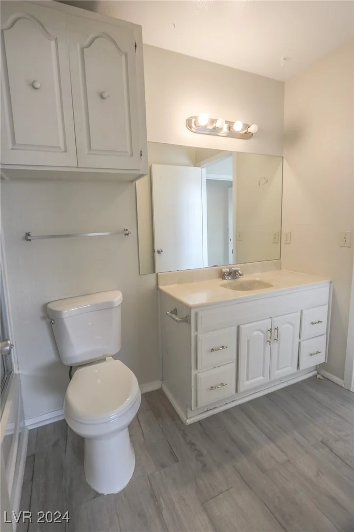 5062 Village, Las Vegas, NV 89142