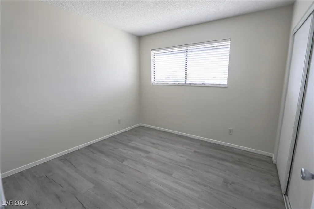 5062 Village, Las Vegas, NV 89142
