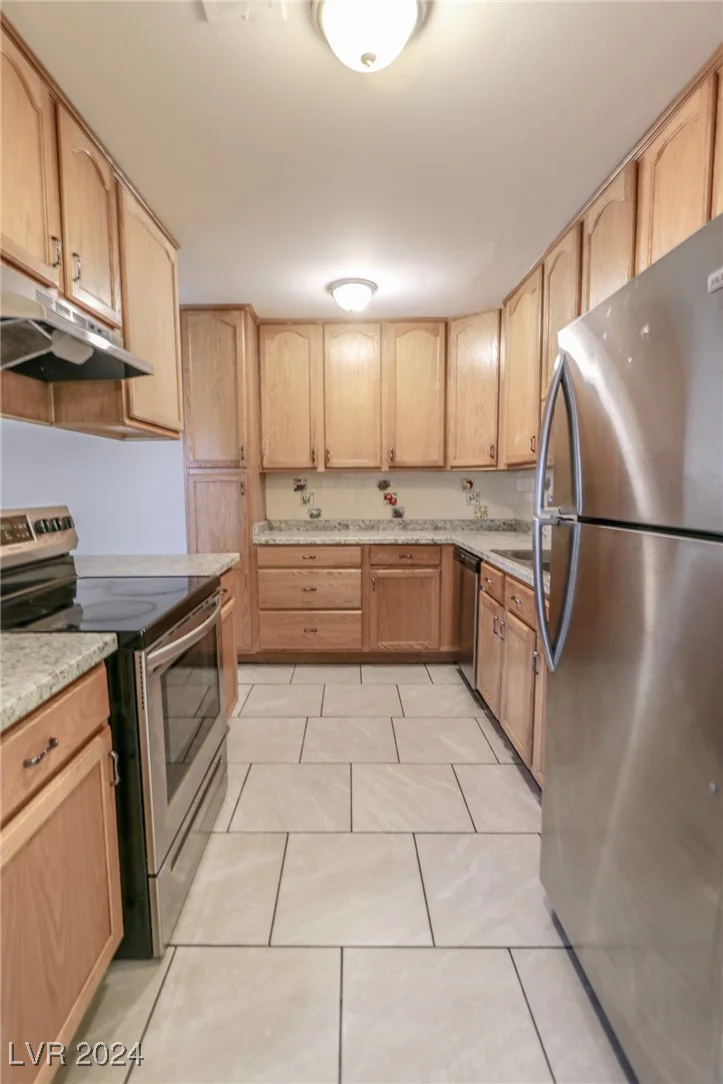 5062 Village, Las Vegas, NV 89142