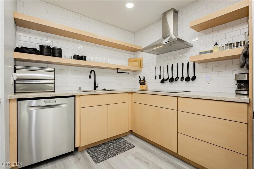 933 Rockview, Las Vegas, NV 89128