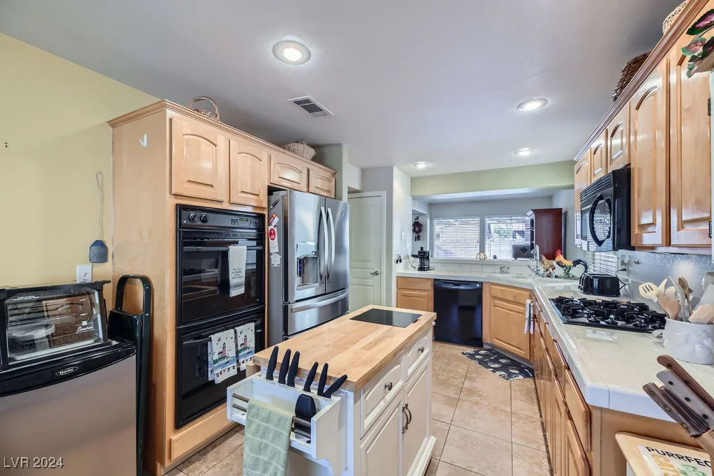 8251 Coyado, Las Vegas, NV 89123