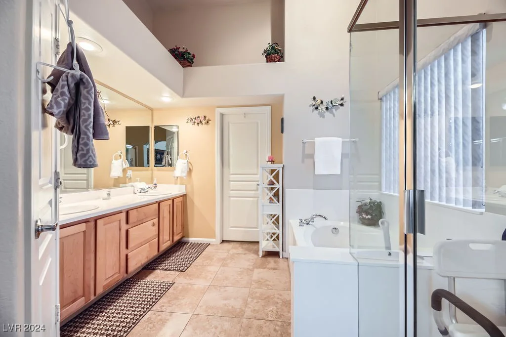 8251 Coyado, Las Vegas, NV 89123