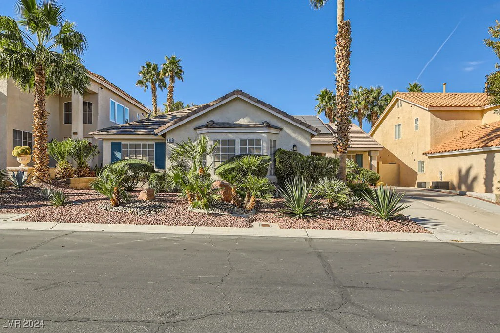 8251 Coyado, Las Vegas, NV 89123