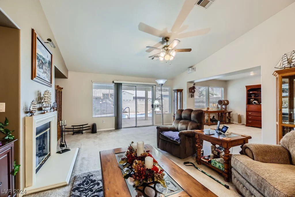 8251 Coyado, Las Vegas, NV 89123