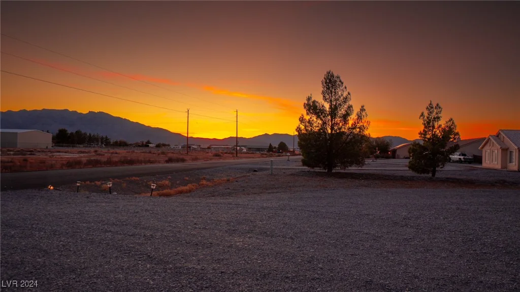 1210 Labrador, Pahrump, NV 89048