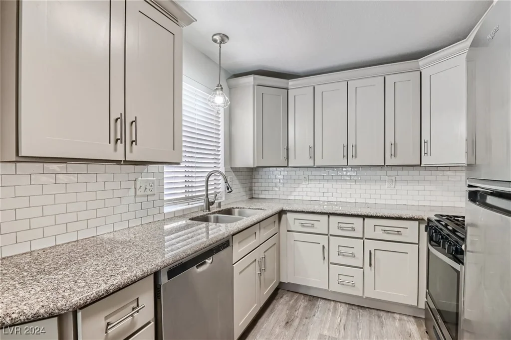3125 Buffalo, Las Vegas, NV 89128