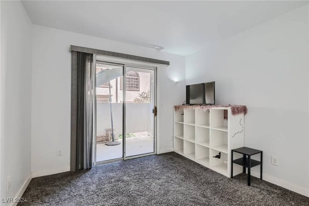 3125 Buffalo, Las Vegas, NV 89128