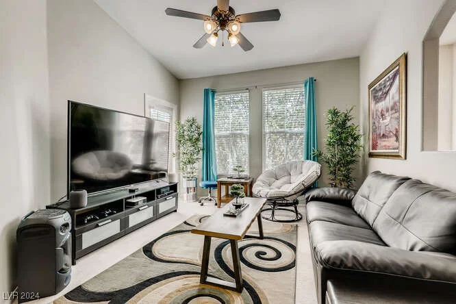 10001 Peace, Las Vegas, NV 89147