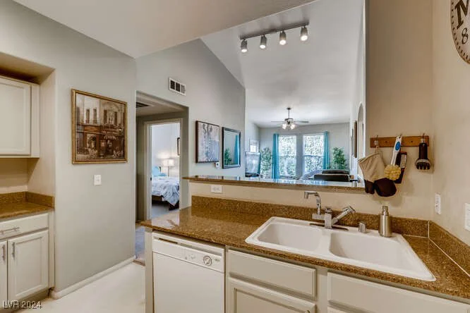 10001 Peace, Las Vegas, NV 89147