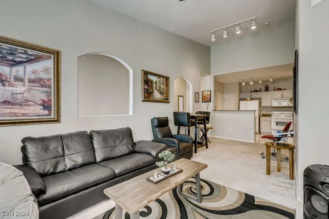 10001 Peace, Las Vegas, NV 89147