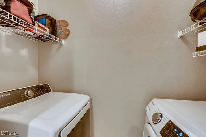 10001 Peace, Las Vegas, NV 89147