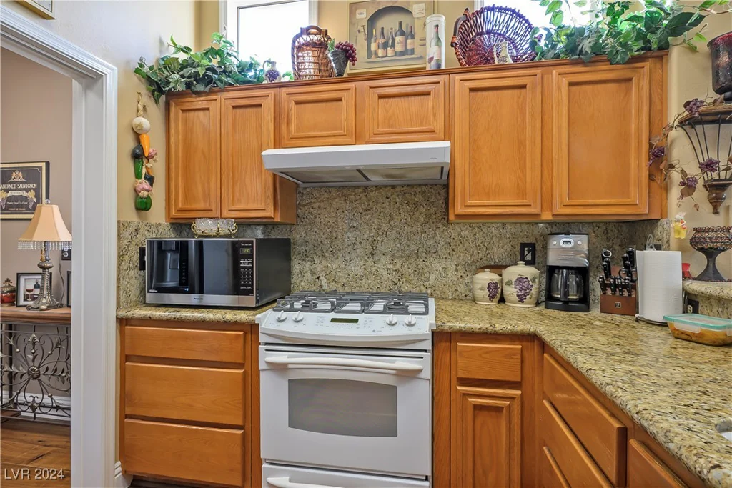 10600 Cedar Creek, Las Vegas, NV 89134