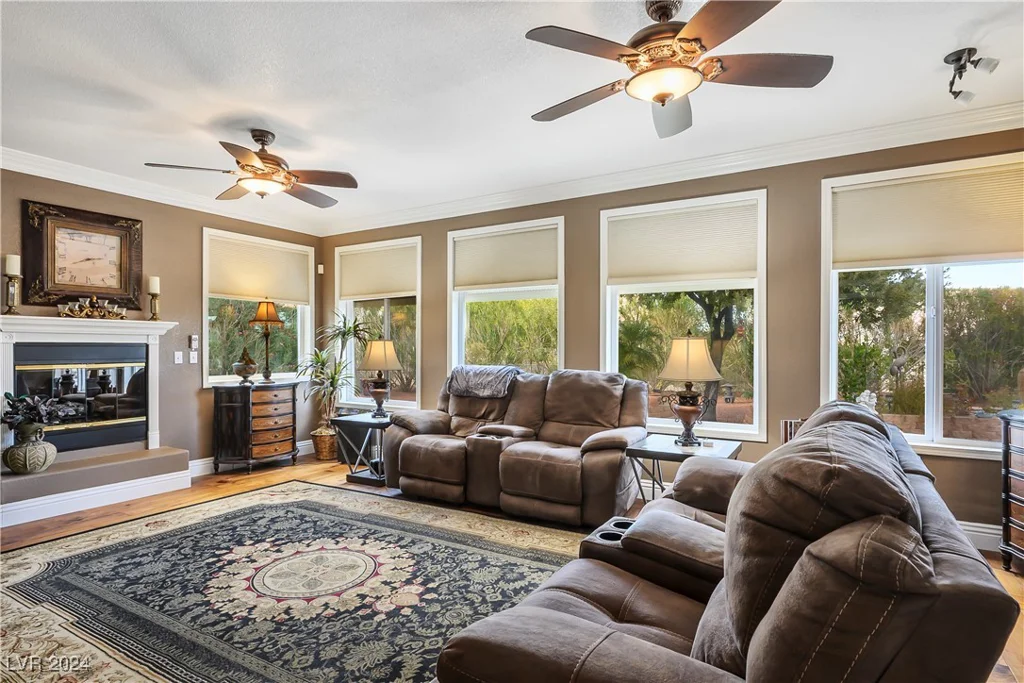 10600 Cedar Creek, Las Vegas, NV 89134