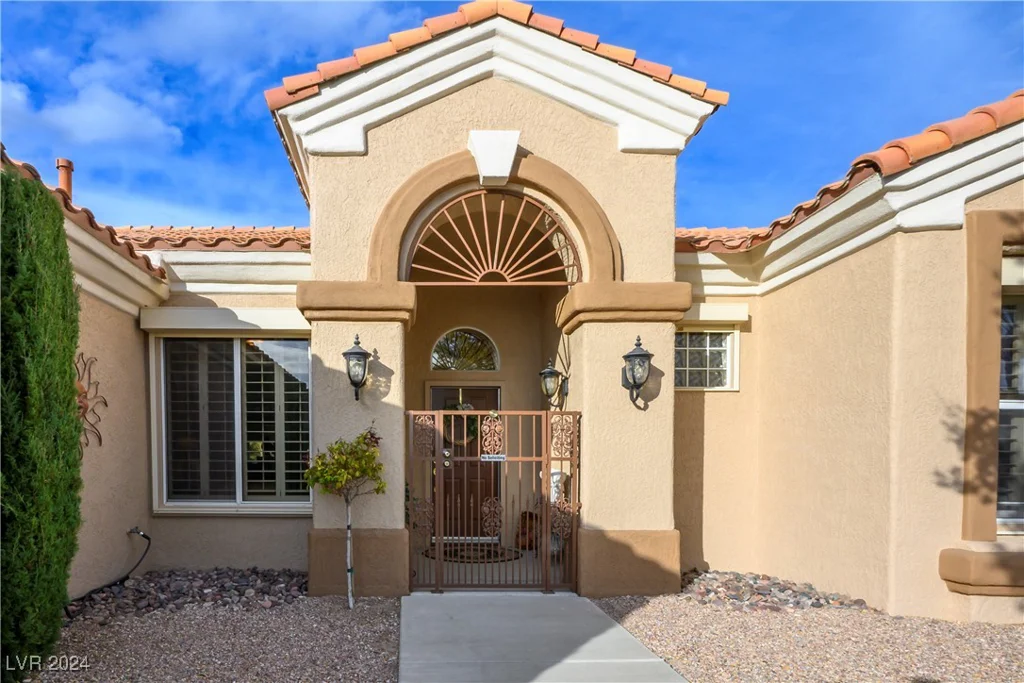 10600 Cedar Creek, Las Vegas, NV 89134