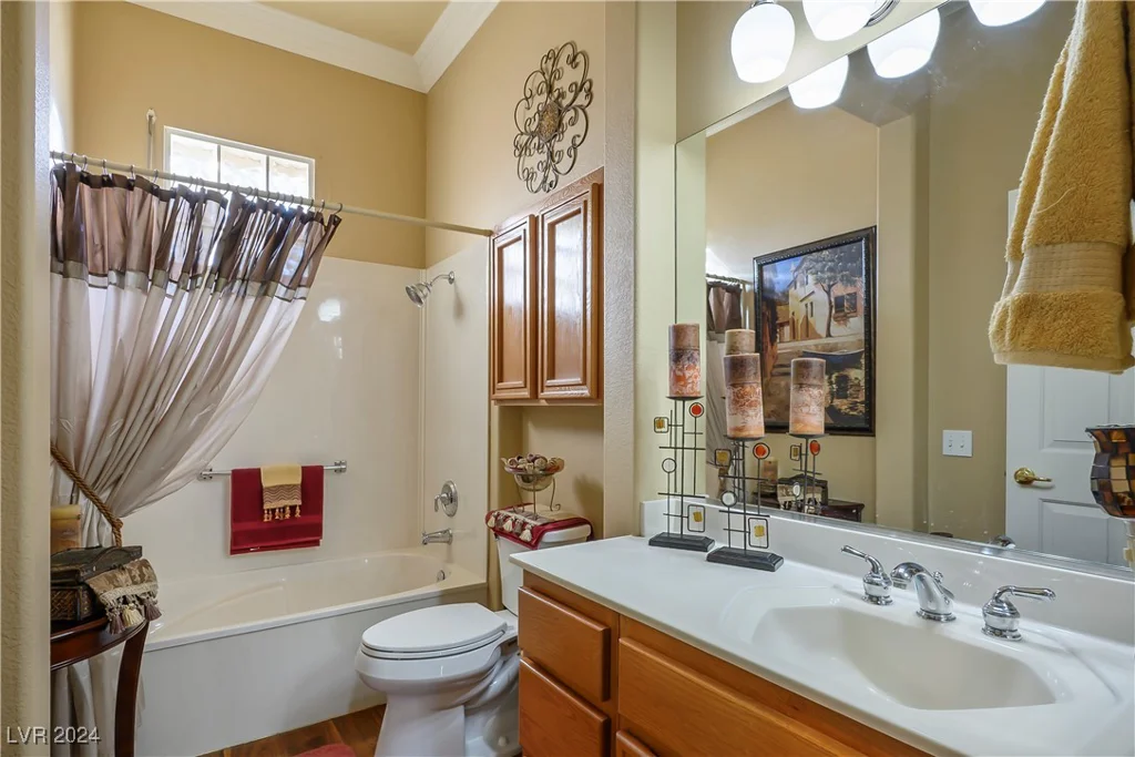 10600 Cedar Creek, Las Vegas, NV 89134