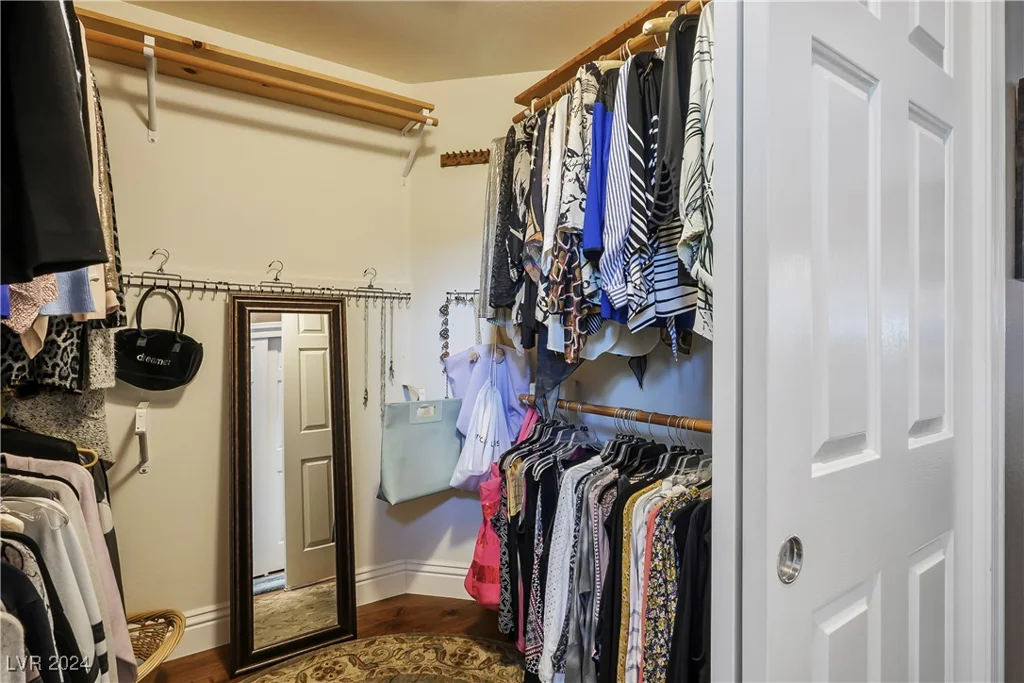 10600 Cedar Creek, Las Vegas, NV 89134
