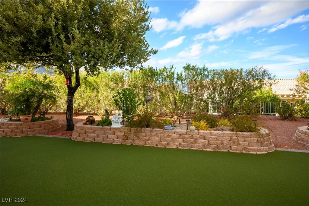 10600 Cedar Creek, Las Vegas, NV 89134