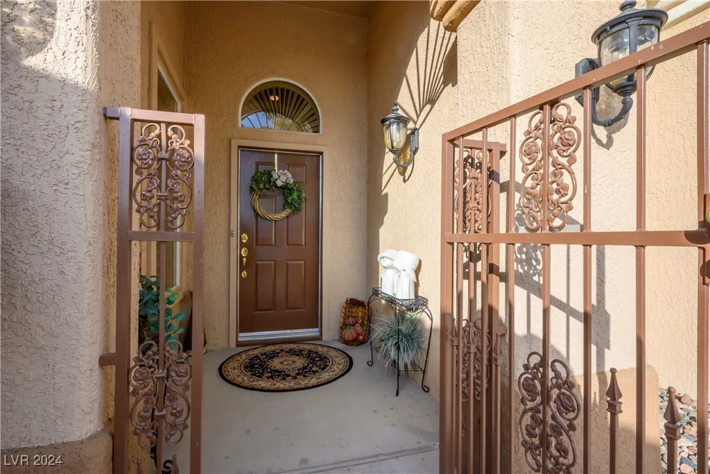 10600 Cedar Creek, Las Vegas, NV 89134