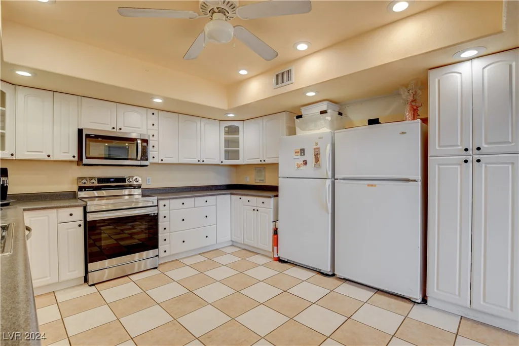 1433 Pueblo, Boulder City, NV 89005