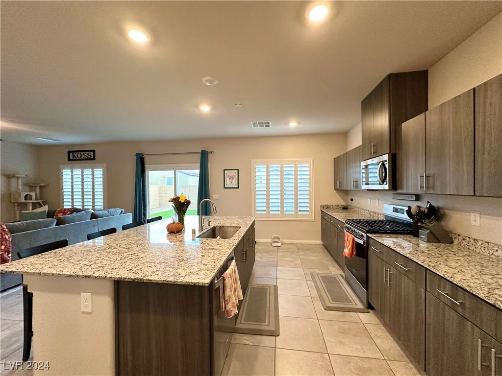 7156 Woodrow Ranch, Las Vegas, NV 89166