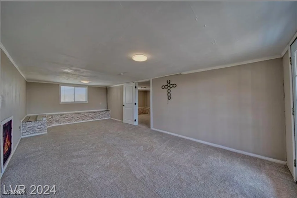561 Miranda, Pahrump, NV 89060