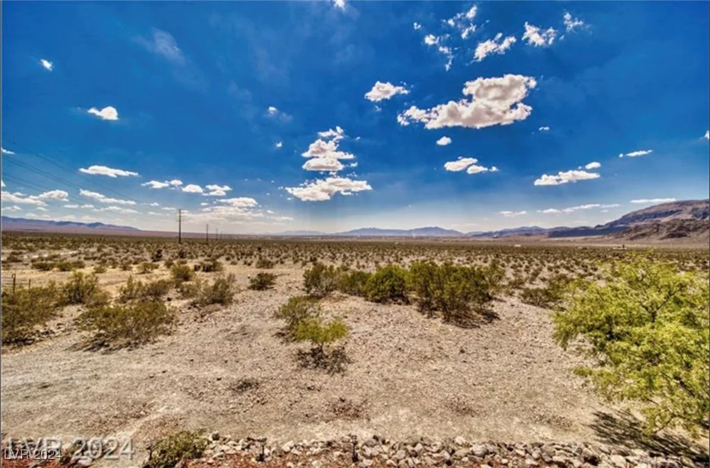 561 Miranda, Pahrump, NV 89060