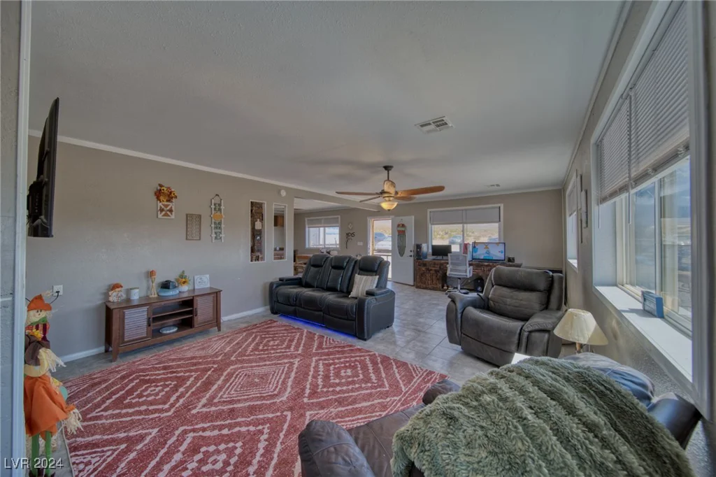 561 Miranda, Pahrump, NV 89060