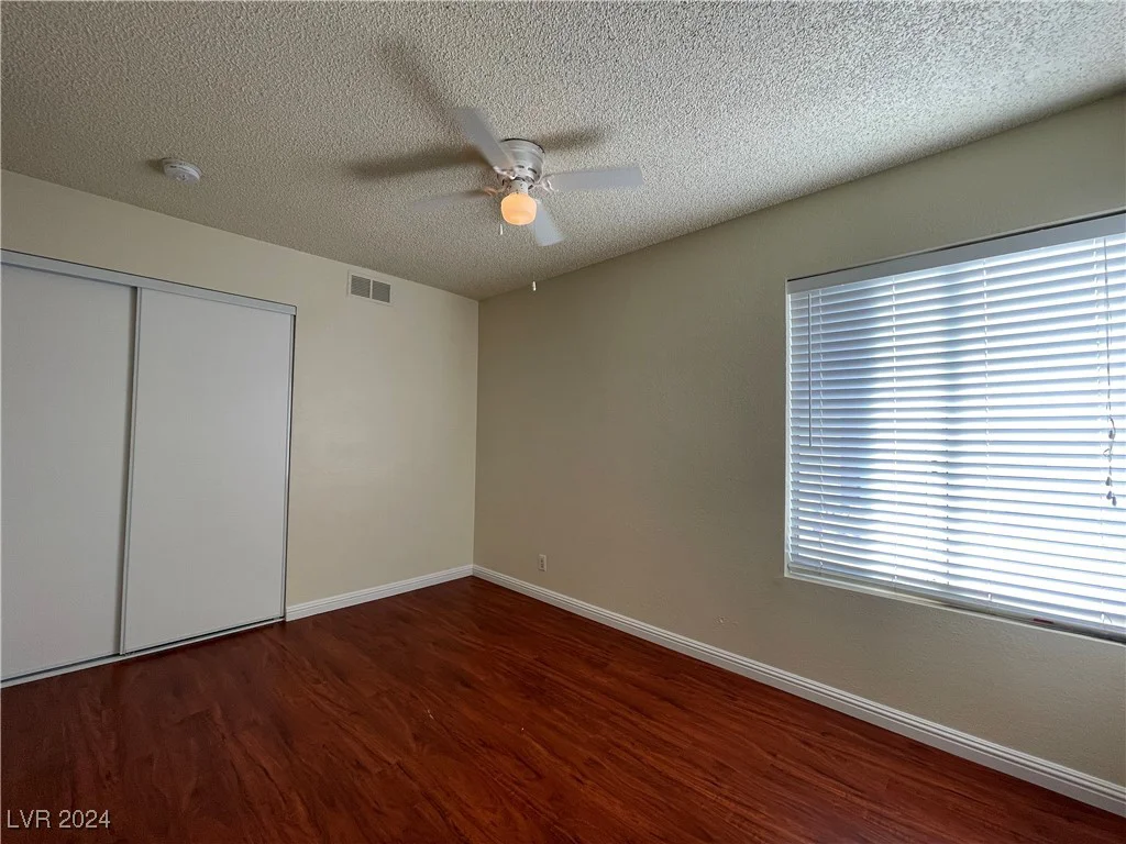 6939 Paddington, Las Vegas, NV 89147