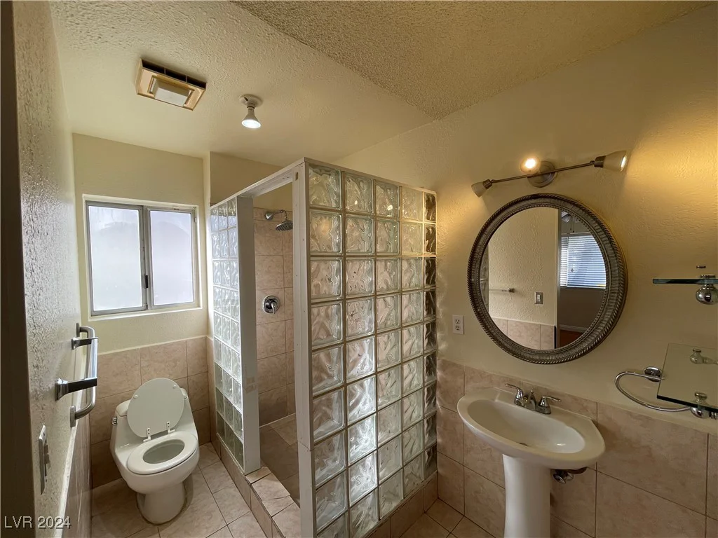 6939 Paddington, Las Vegas, NV 89147