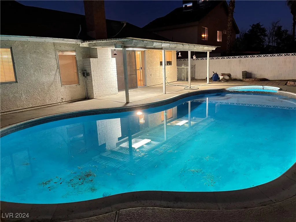 6939 Paddington, Las Vegas, NV 89147