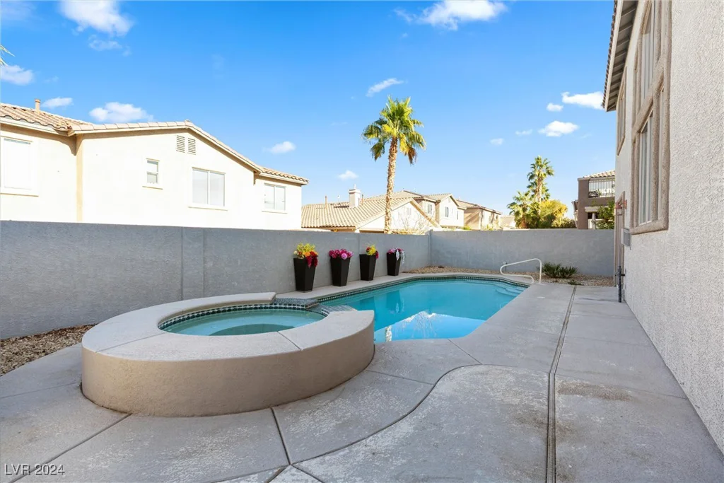 852 Bussora Rose, Henderson, NV 89015