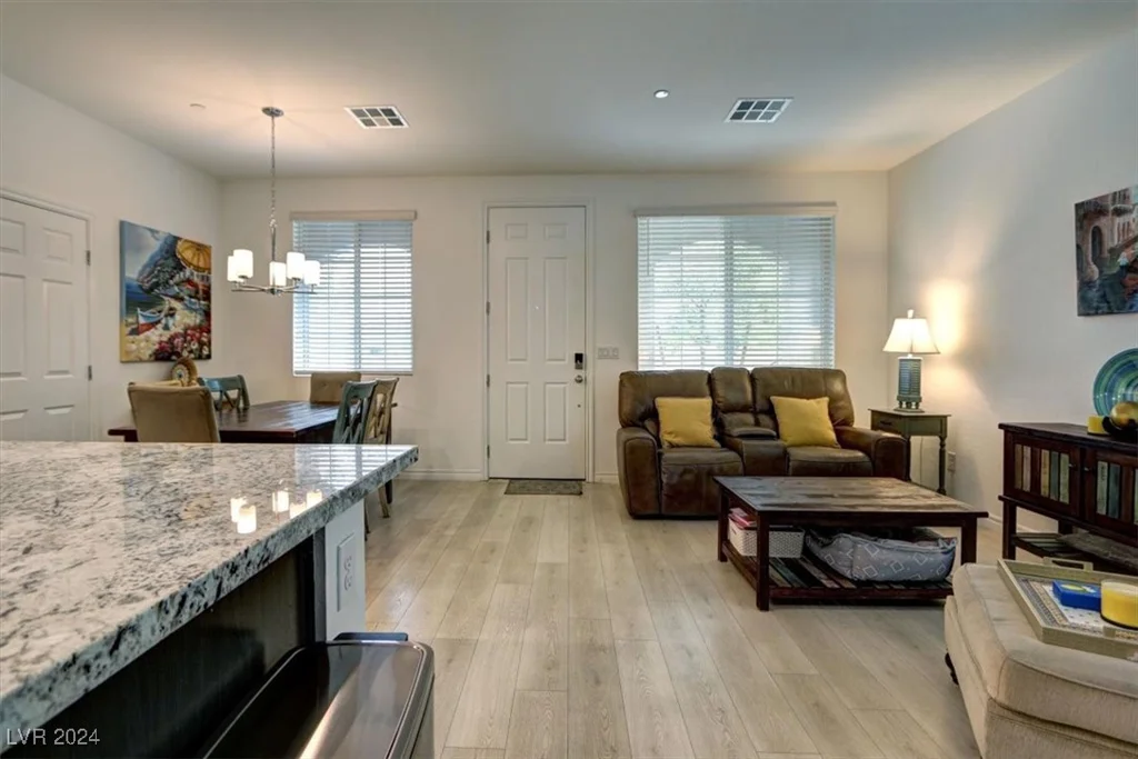 20 Barbara, Las Vegas, NV 89183