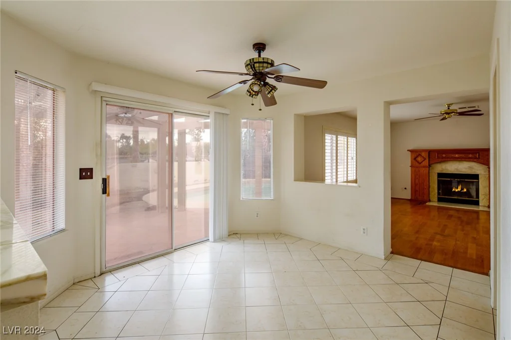2100 Desert Peak, Las Vegas, NV 89134
