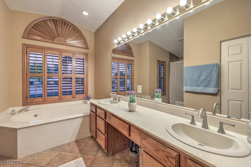 1052 Hollyhock, Henderson, NV 89011