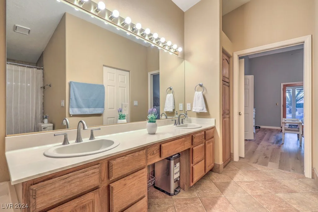1052 Hollyhock, Henderson, NV 89011
